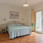 Stylish Res Del Golfodiorosei 1 Bedapt B5 Persons Lejlighed Orosei