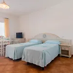 Stylish Res Del Golfodiorosei 1 Bedapt B5 Persons Lejlighed Orosei