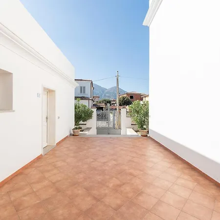 Stylish Res Del Golfodiorosei 1 Bedapt B5 Persons Lägenhet