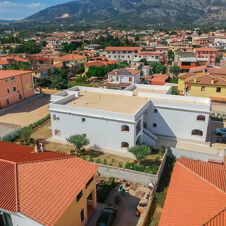 Stylish Res Del Golfodiorosei 1 Bedapt B5 Persons * Orosei