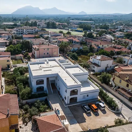 Lägenhet Stylish Res Del Golfodiorosei 1 Bedapt B5 Persons Orosei