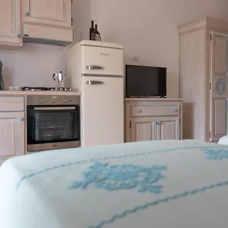 Stylish Res Del Golfodiorosei 1 Bedapt B5 Persons Apartament Orosei