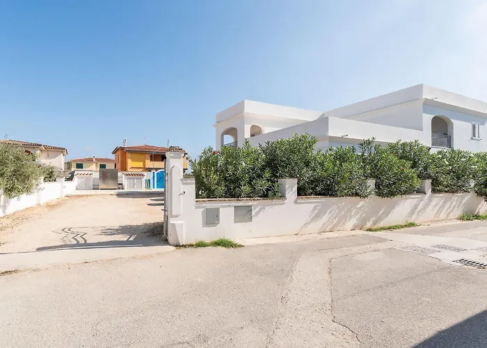 Stylish Res Del Golfodiorosei 1 Bedapt B5 Persons Apartment Orosei